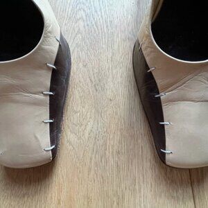 How cool are these?? Vintage stitched slingbacks, The Seller, 40